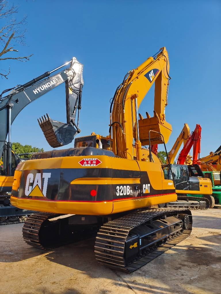Pelle sur chenilles Caterpillar 320 B L — occasion 2018, 4 100 h