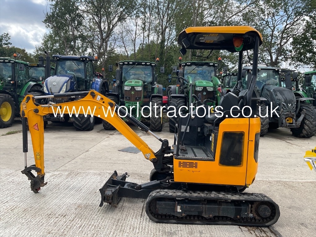 Mini-pelle JCB 18 Z-1 — occasion 2019, 1 396 h