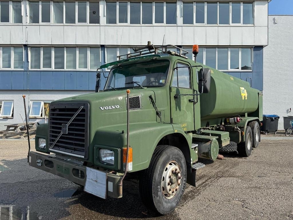 Volvo N10 6X4 Robson-Drive + TANK 14.000 LITER