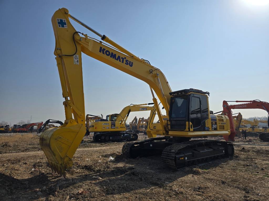 Pelle sur chenilles Komatsu PC240-8 — occasion 2024, 490 h