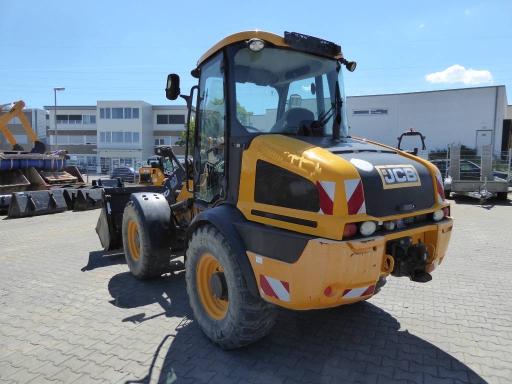 Chargeuse sur pneus JCB 409 T4 (40 km/h Version) — occasion 2015, 4 398 h