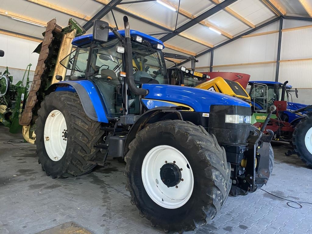 New Holland TM120