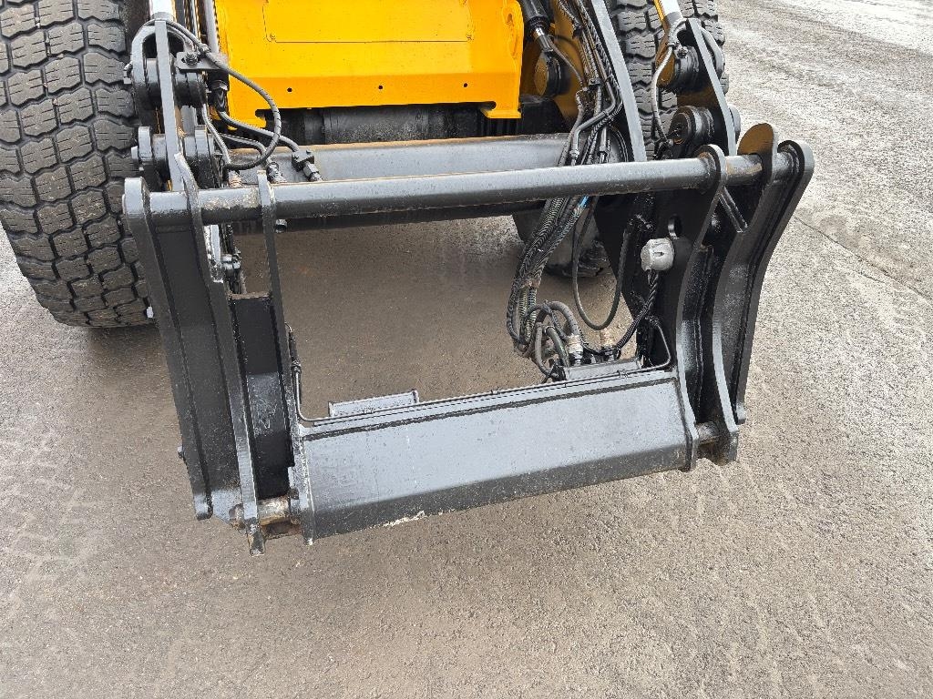 JCB 413 /Myyty, sold kuva 7