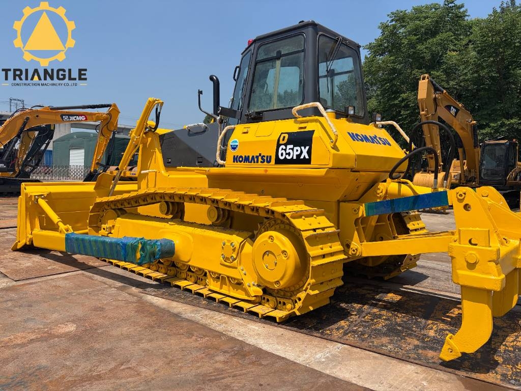 Bulldozer Komatsu D 65 PX — occasion 2020, 2 974 h