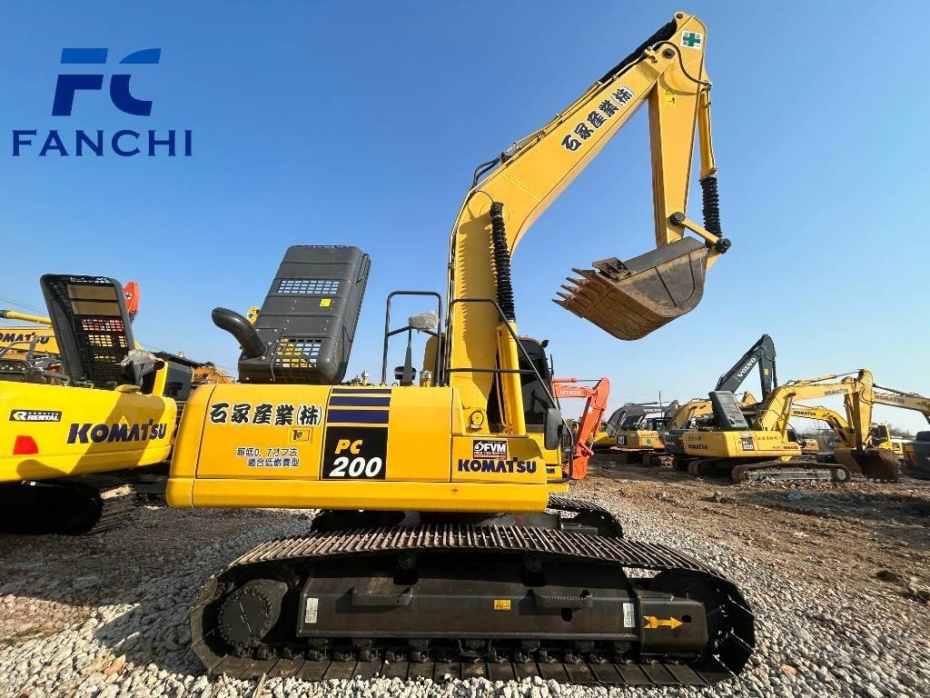 Pelle sur chenilles Komatsu PC 200 — occasion 2023, 600 h