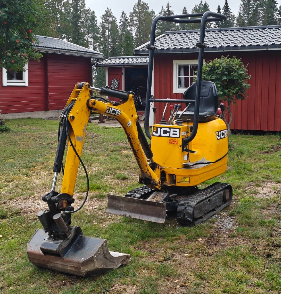 Mini-pelle JCB 8008 — occasion 2014, 2 040 h