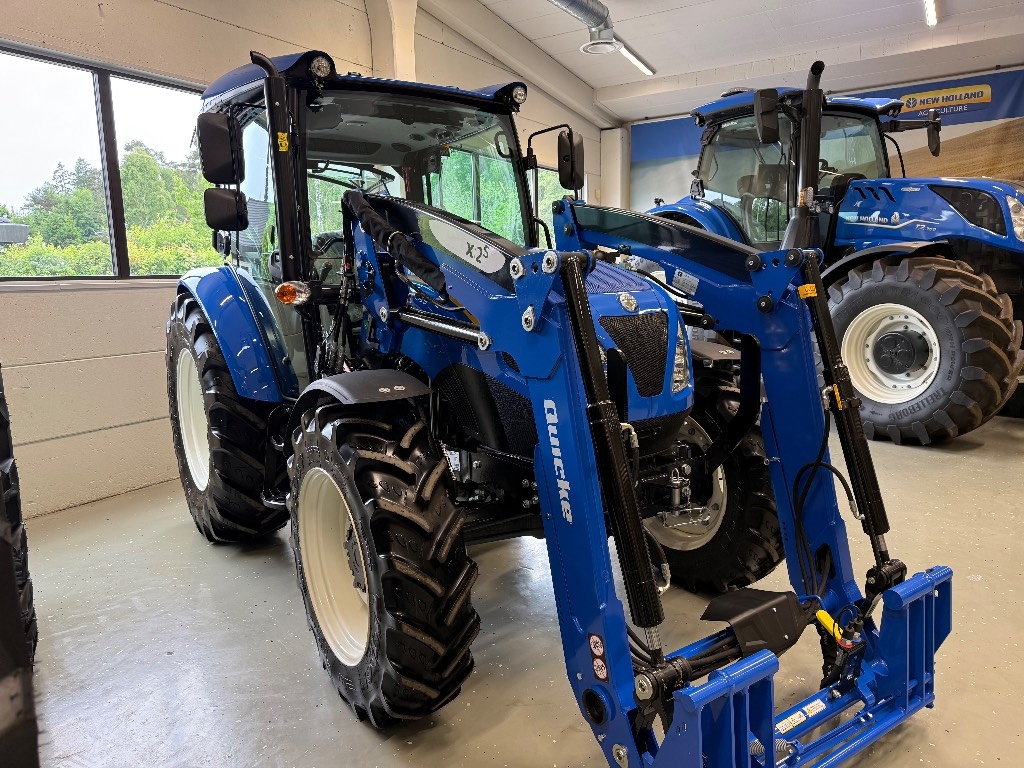New Holland T4.75S Med AC & Quicke X2S ny!