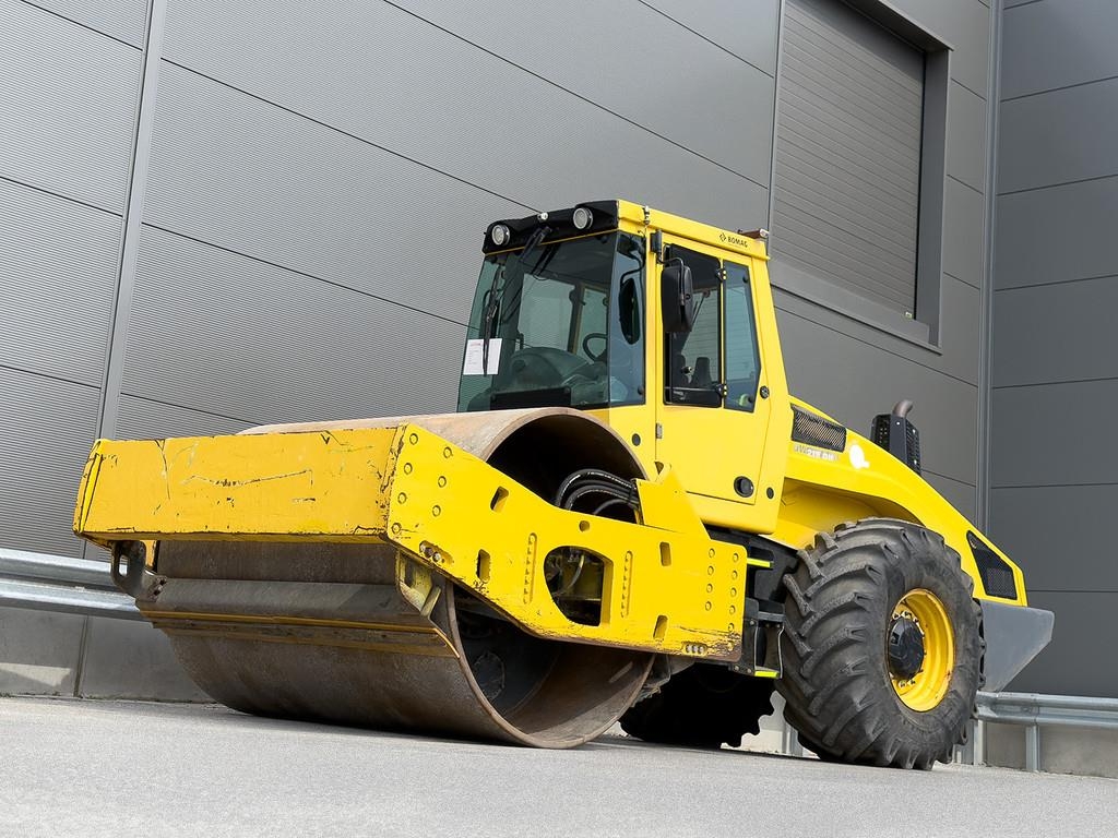 Bomag BW 219 DH-4