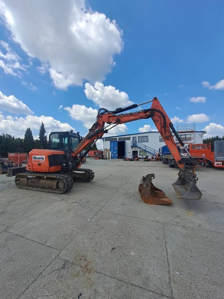 JCB 86 C-1