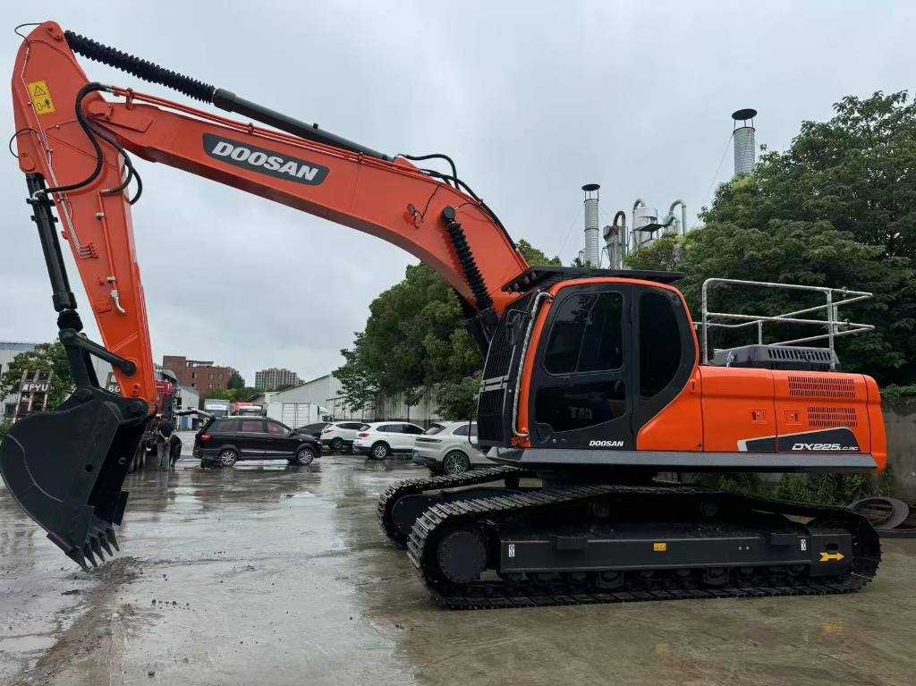 Doosan DX 225 LC