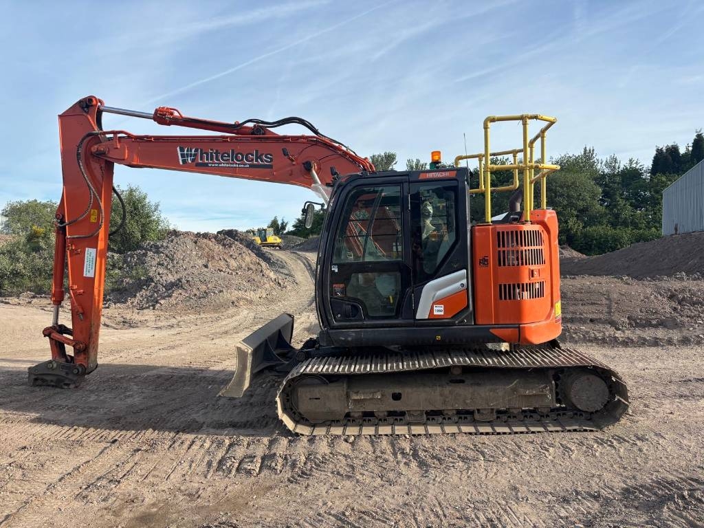 Hitachi ZX 135 US-7