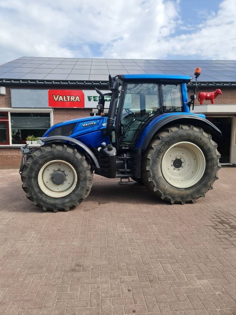 Valtra N163 Versu