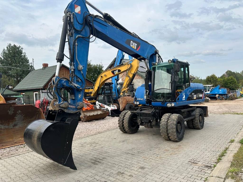 CAT M 318 D