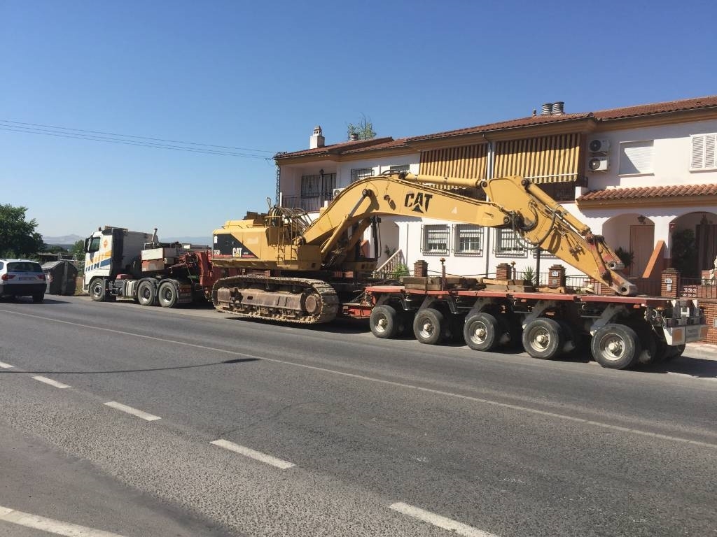 CAT 375 L ME