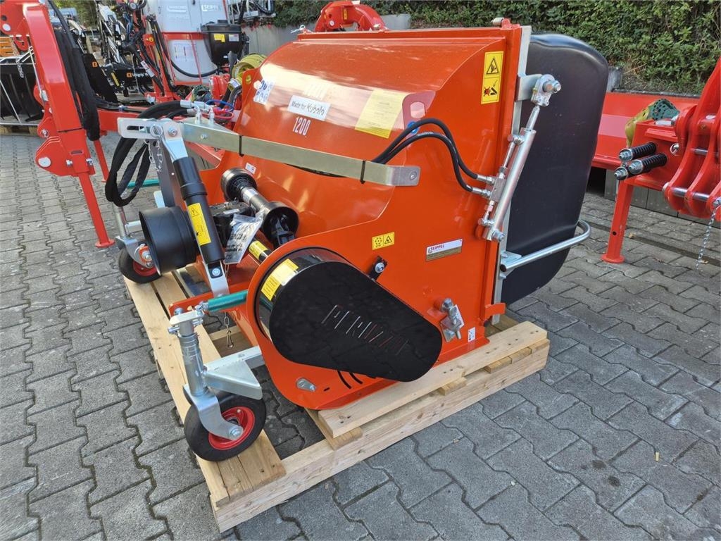 Broyeur agricole Kubota KOALA 1200 MIT SAMMELBEHÄLTER — occasion 2026