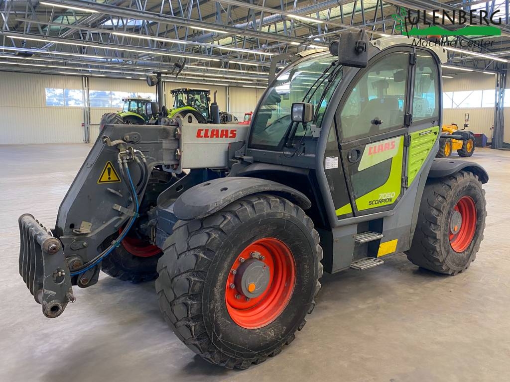 CLAAS Scorpion 7050
