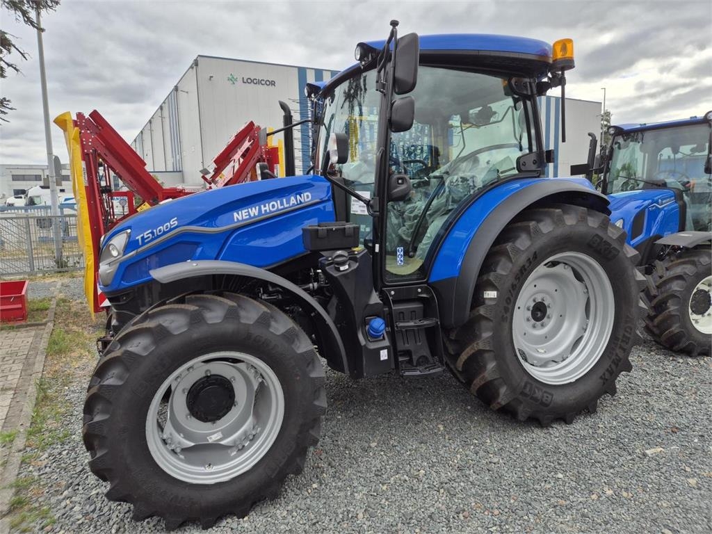 New Holland T 5.100S Powershutlle Klima Druckluft