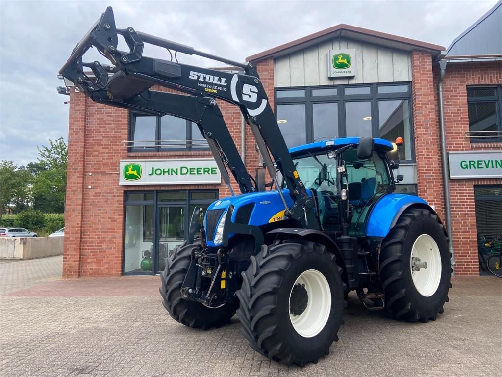 New Holland T7040 AutoCommand