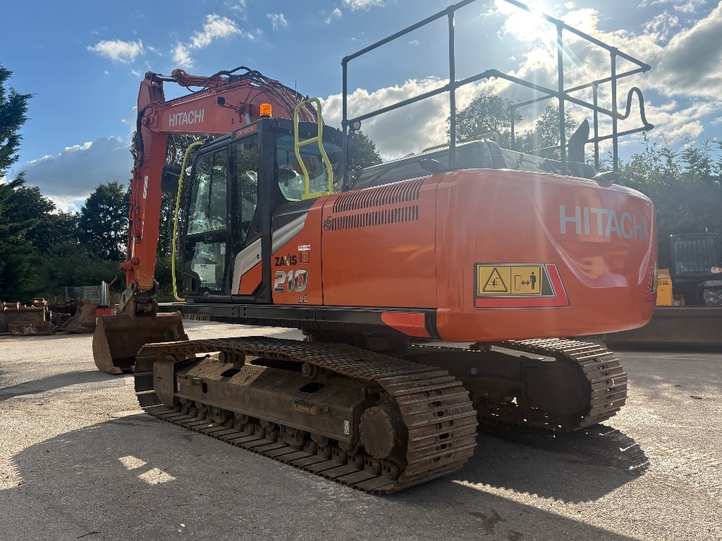 Hitachi ZX 210 LC-7