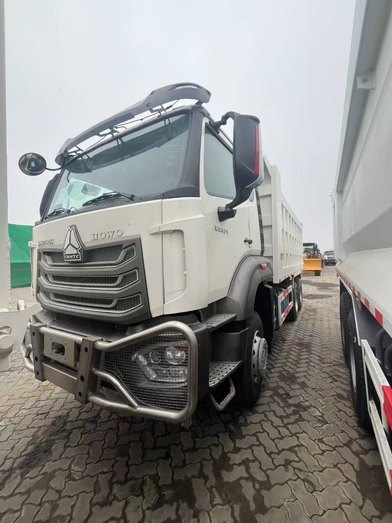 Sinotruk Howo NX371