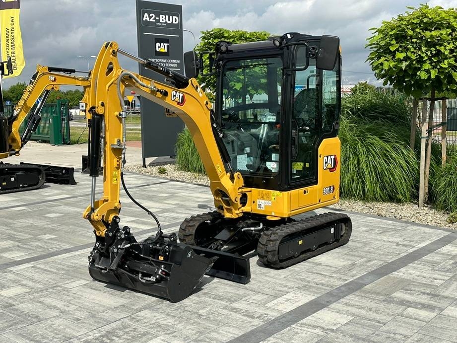 Mini-pelle Caterpillar 301.8 BRAND — occasion 2026, 2 h