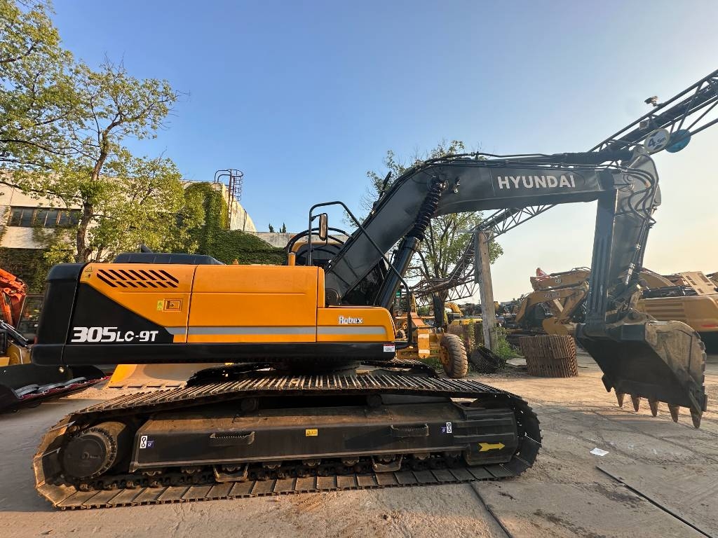 Pelle sur chenilles Hyundai 305LC-9T in stock excellent condition — occasion 2025, 100 h