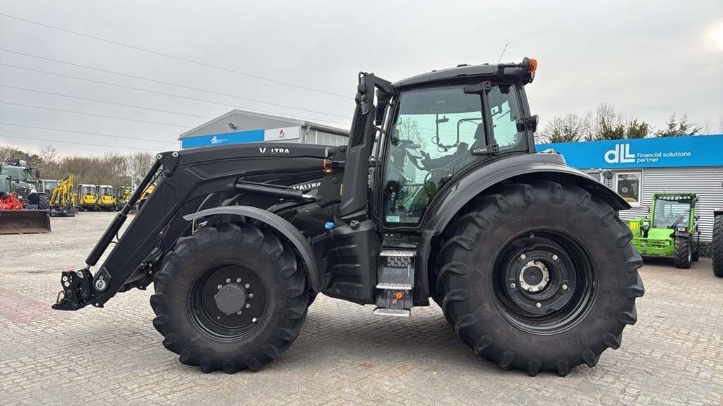 Valtra T235 Tractor