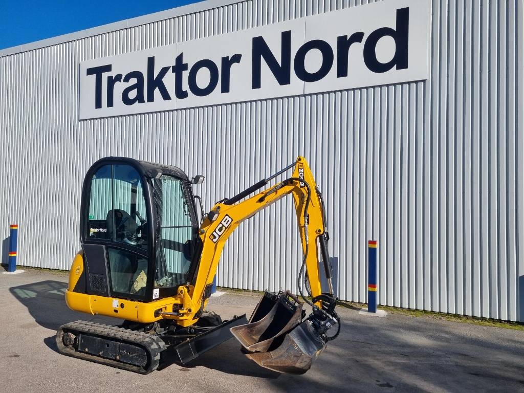 Mini-pelle JCB 8018, tiltfäste, 690tim — occasion, 690 h