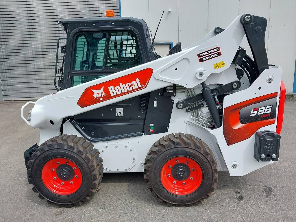 Chargeuse compacte Bobcat S86 HighFlow — occasion 2026, 1 h