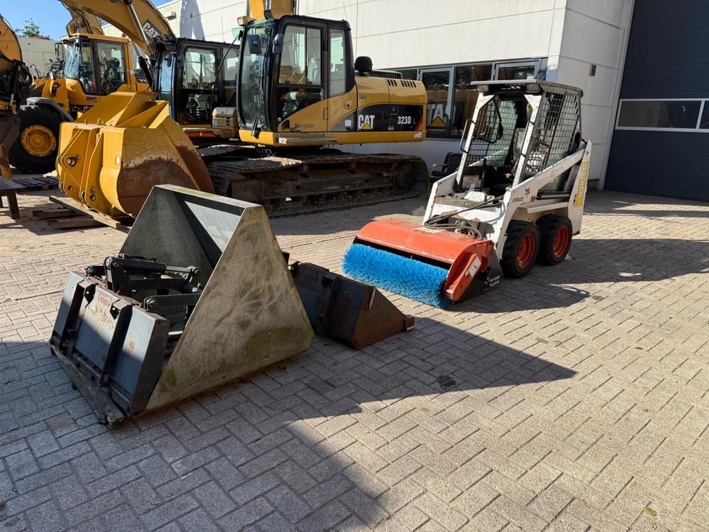 Chargeuse compacte Bobcat 450 450 — occasion 1996, 1 300 h