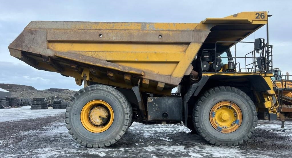 Komatsu 605-7