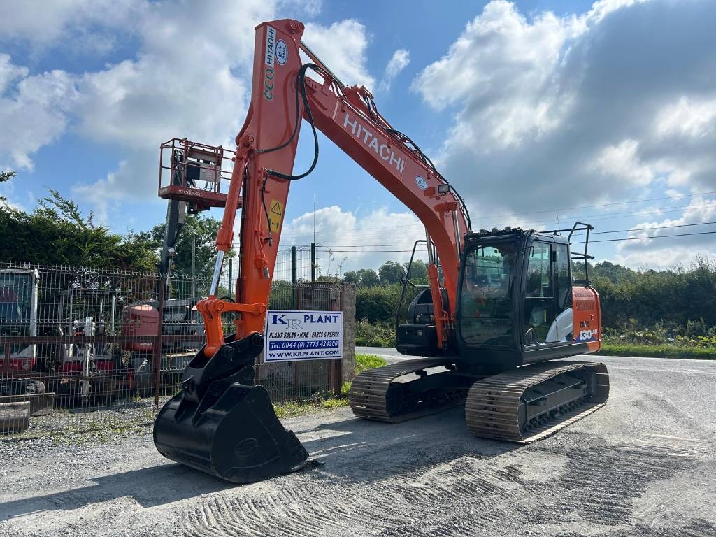 Pelle sur chenilles Hitachi ZX 130 LC N-6 — occasion 2019, 6 300 h