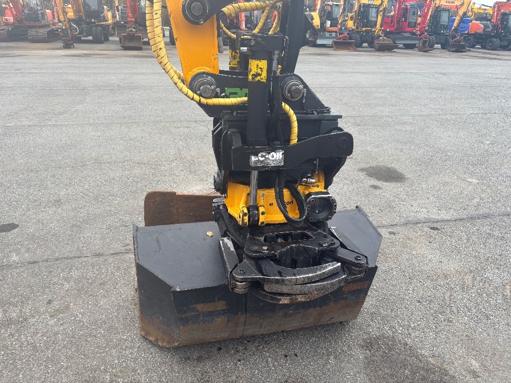 JCB 110 W/Engcon, 2 godets, Graisse, Bons pneus kuva 7