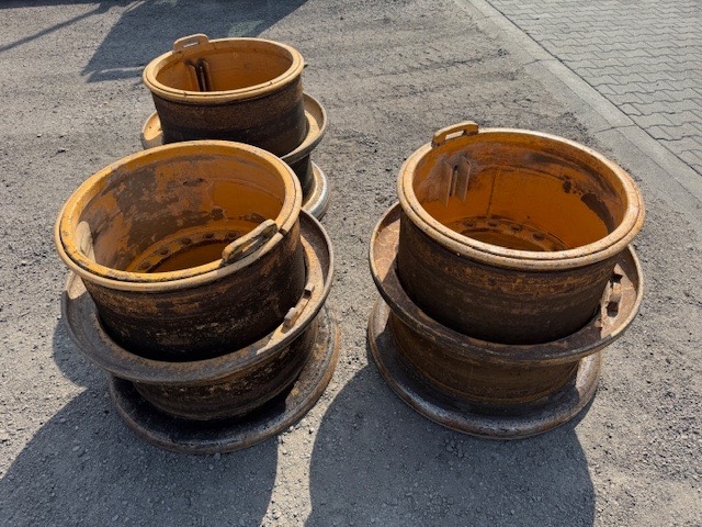 Pneu, roue et jante Liebherr L 580 RIMS SPICER AXLES — occasion