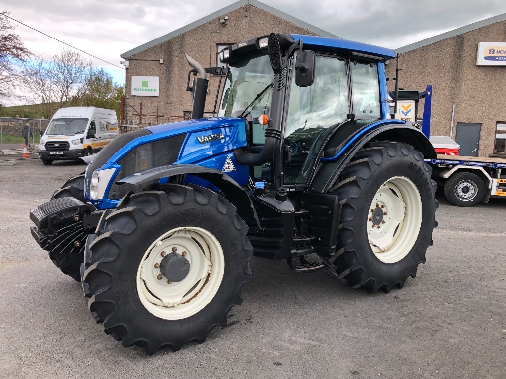 Valtra N 143 HT