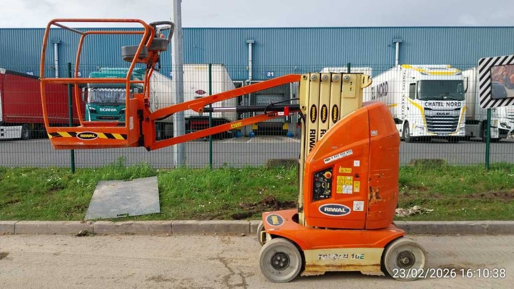 JLG Toucan 10 E