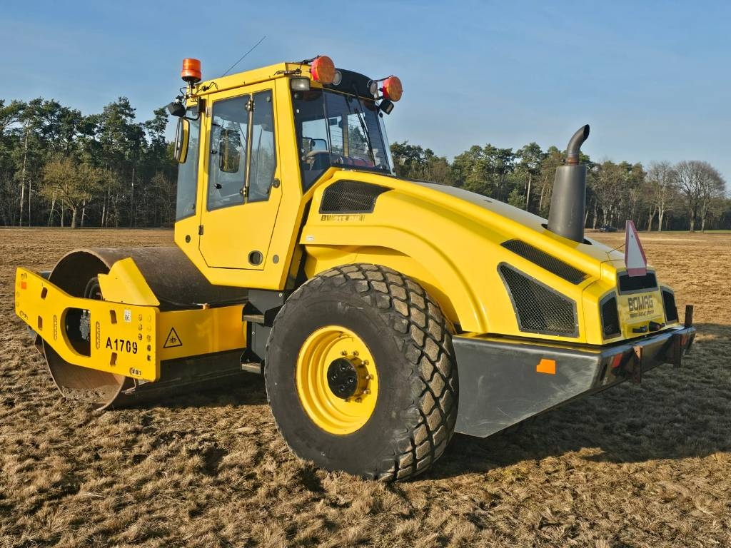 Bomag BW 213 D H-4