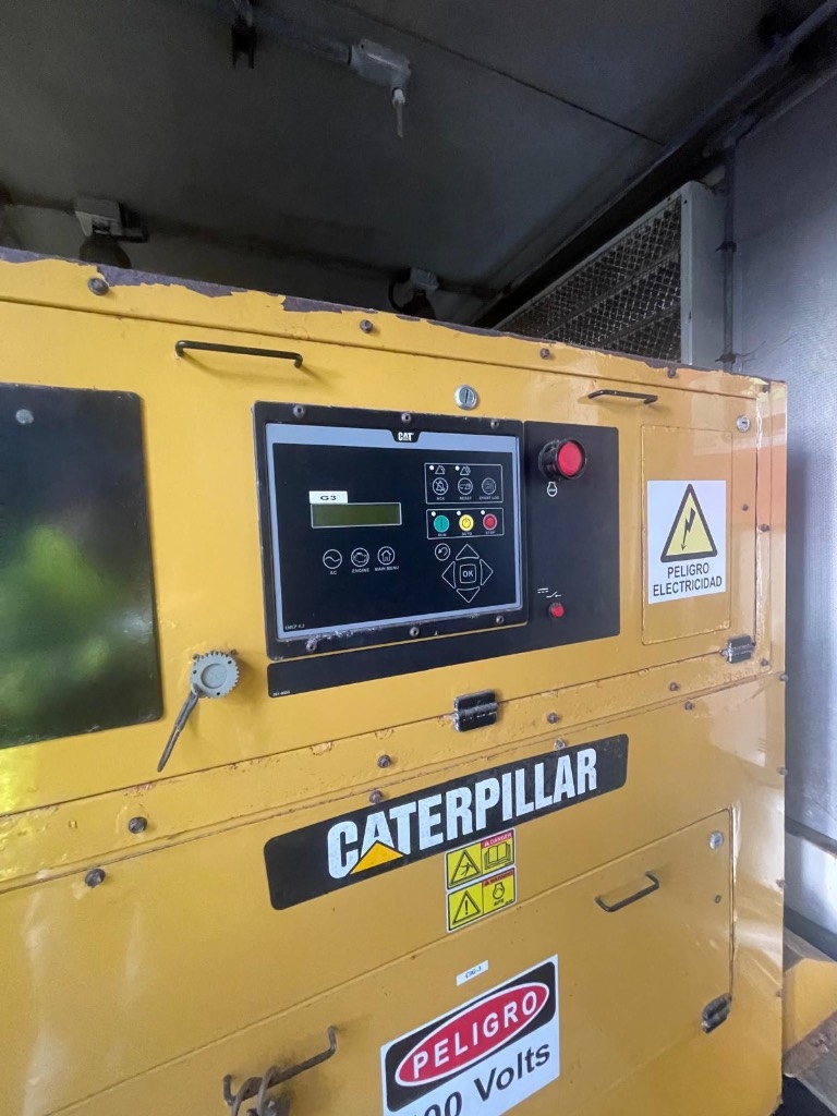 Groupe électrogène Caterpillar 3516B Dieselgenerator / 2000 kVA / Motor / JCB — occasion 2012