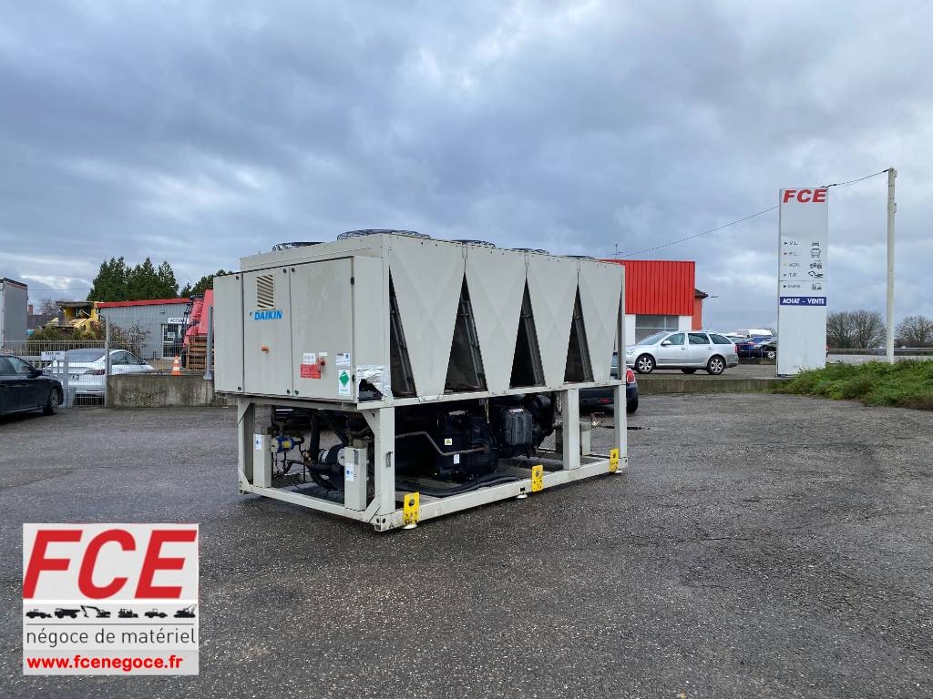 DAKIN Groupe de Climatisation EWAD450STZ-SL B2+OP0
