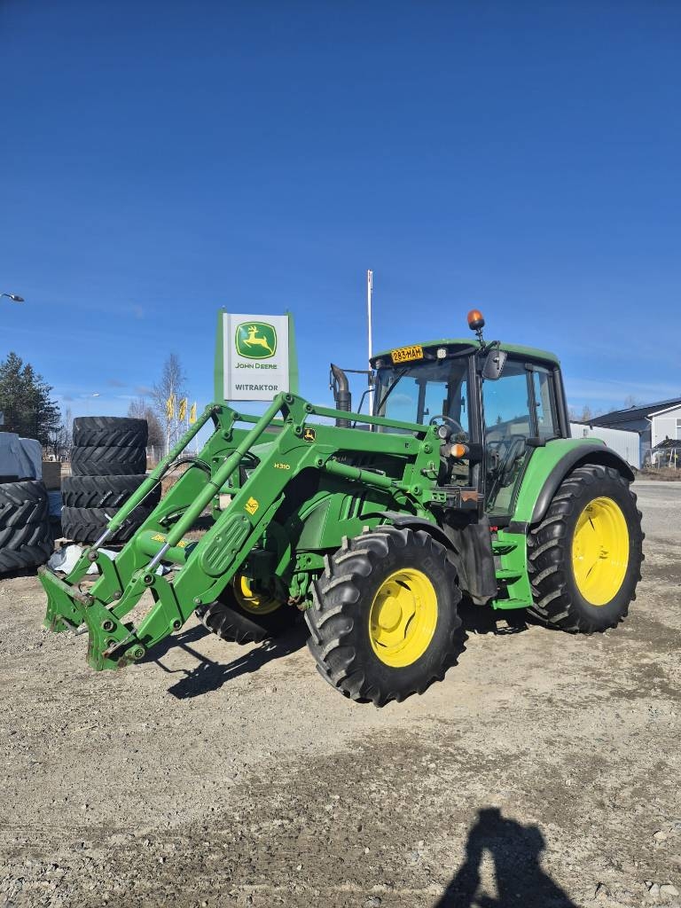 John Deere 6125M