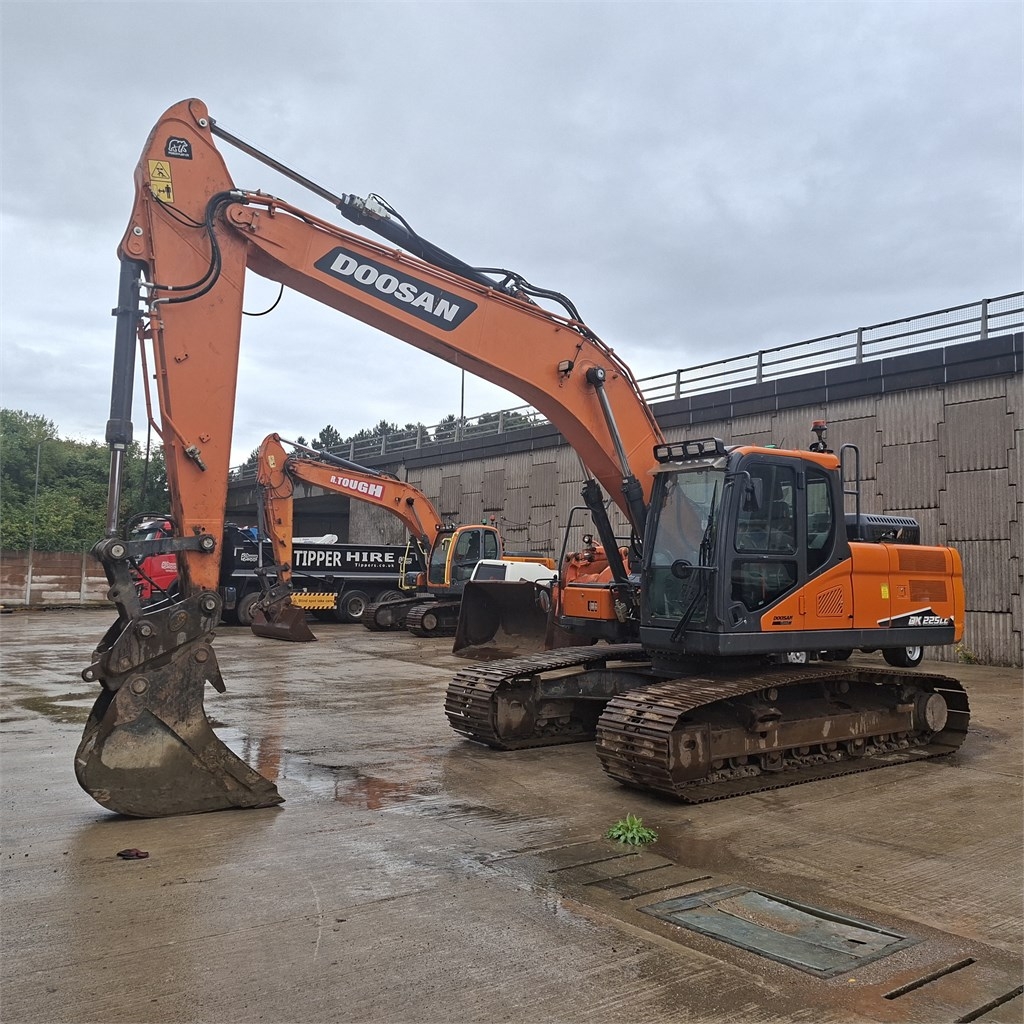 Pelle sur chenilles Doosan DX 225 LC-7 — occasion 2022, 9 100 h