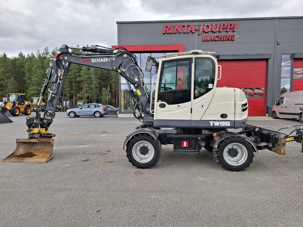 Schaeff TW95 / Engcon, Kocsi, 2 vödör, Zsír kuva 2