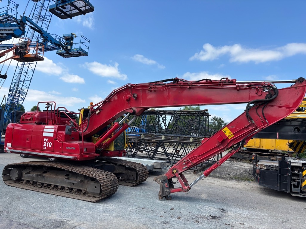 Komatsu PC 210 LC