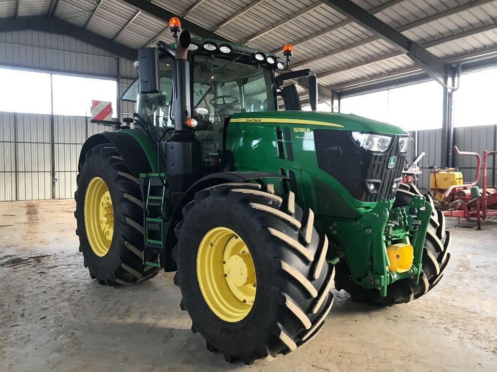 John Deere 6230 R
