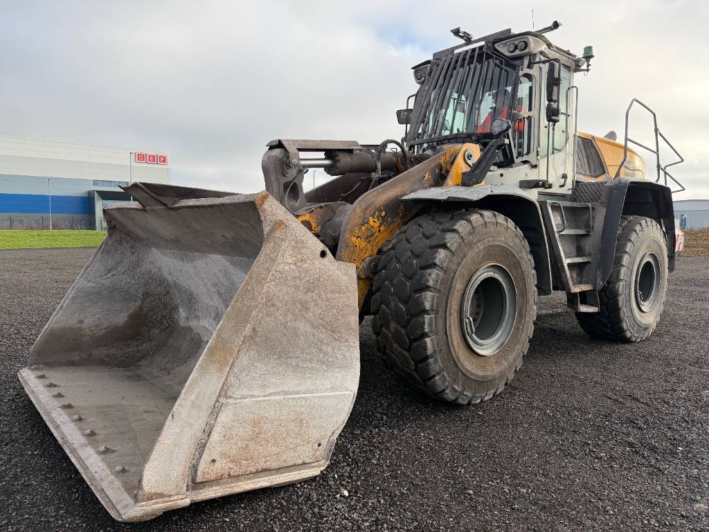 Liebherr L 566
