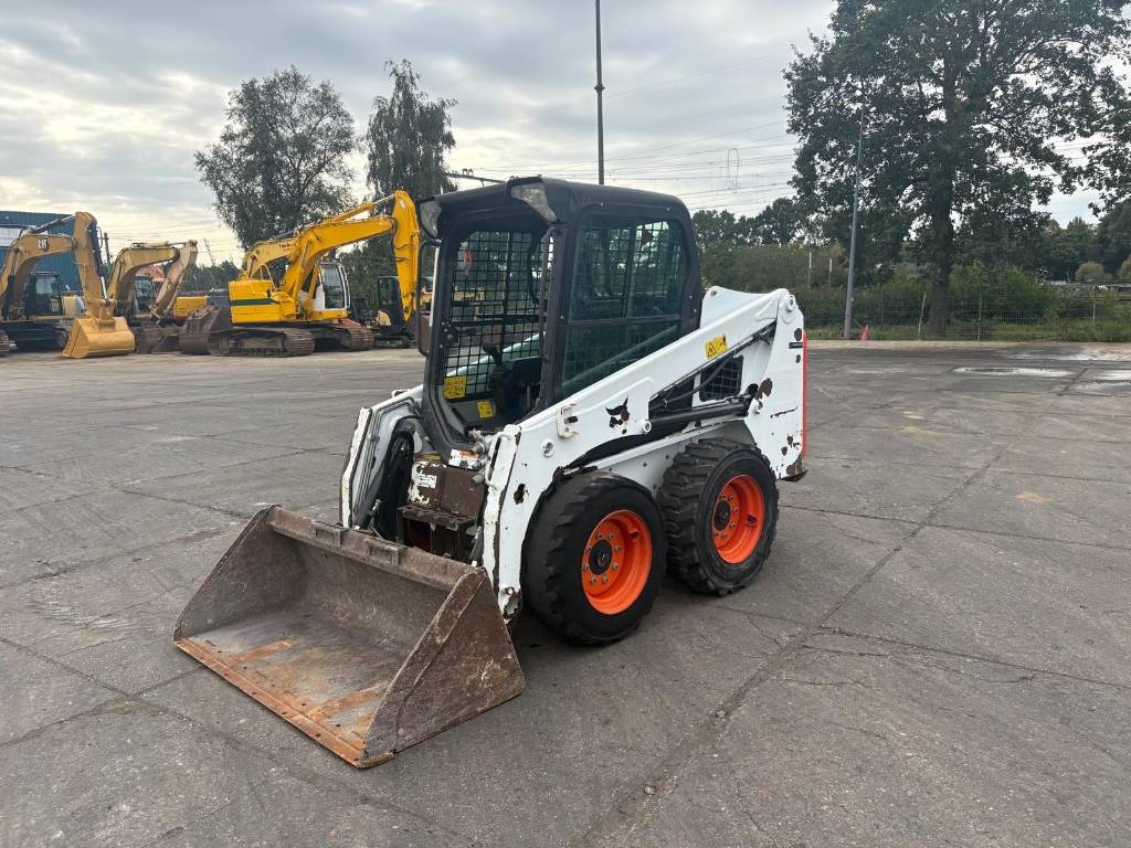Bobcat S 450 (LOW HOURS - 2 SPEED)