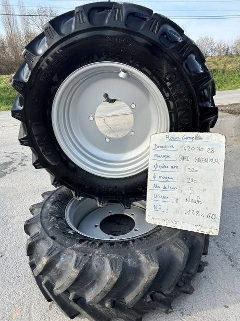 GREENEX 320/70R28
