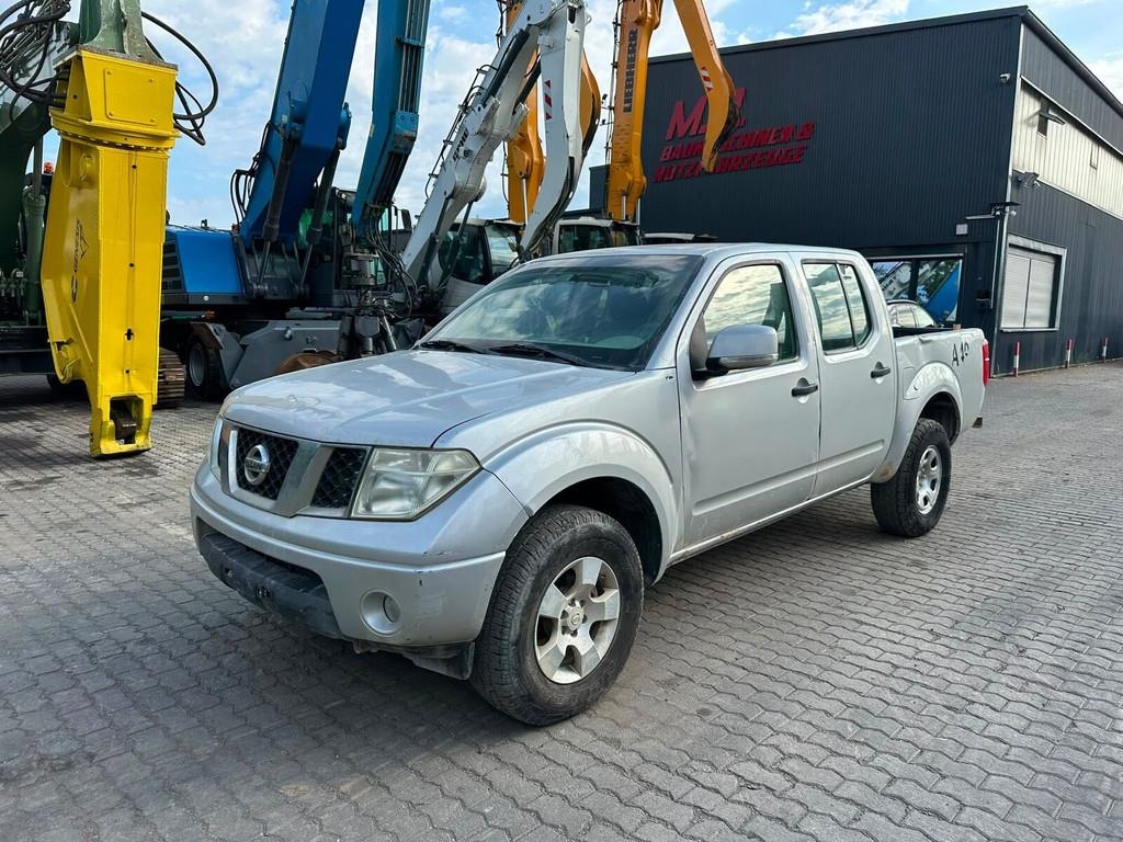 Nissan Navara D40