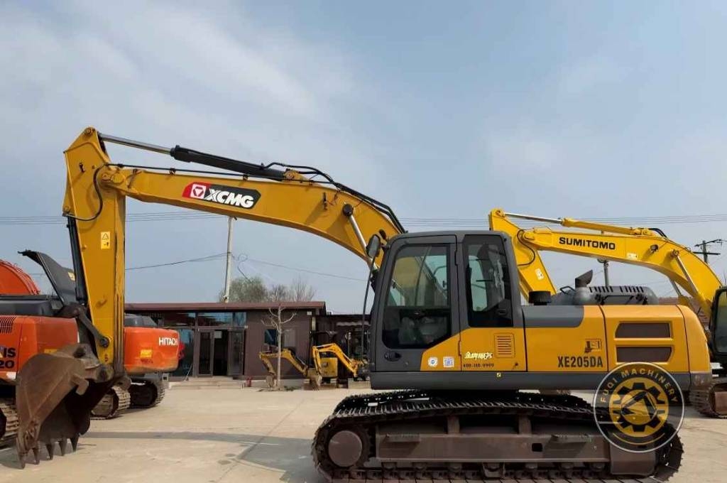 Pelle sur chenilles XCMG XE205DA — occasion 2022