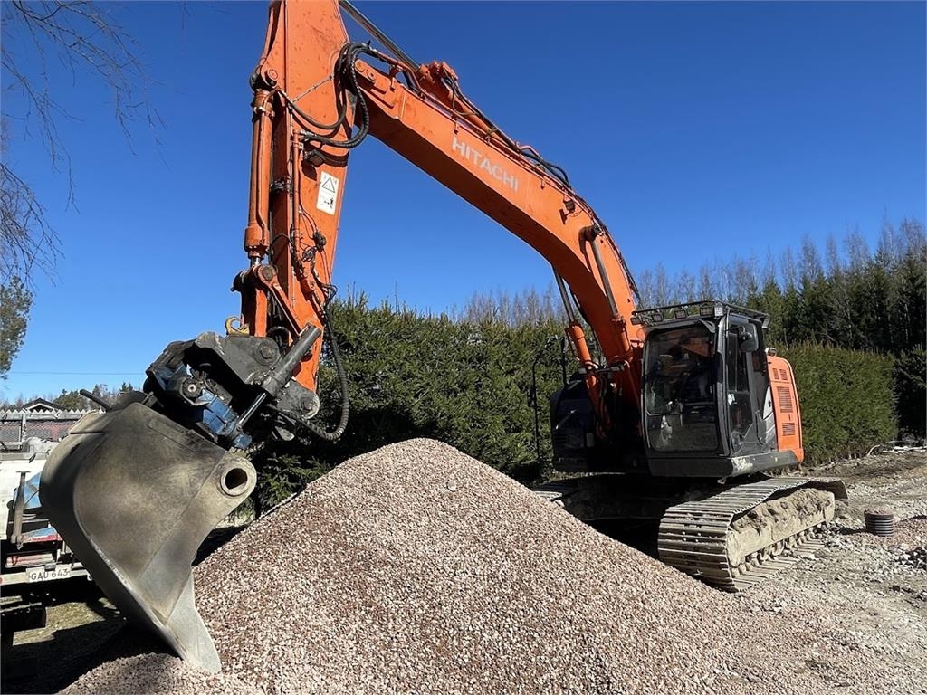 Hitachi ZX225 USLC-5B